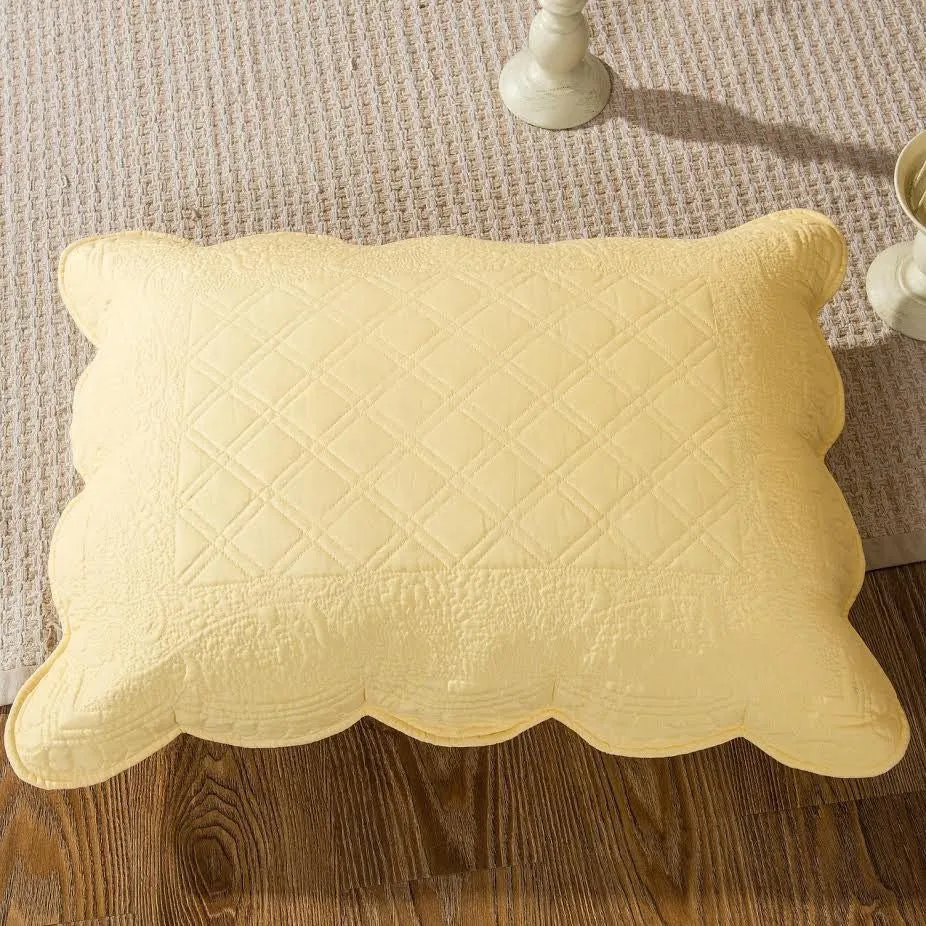 Tache Buttercup Puffs Yellow Diamond Matelasse Scalloped Quilt Set (YELLEMDES) sold by Zulily product image thumbnail 4