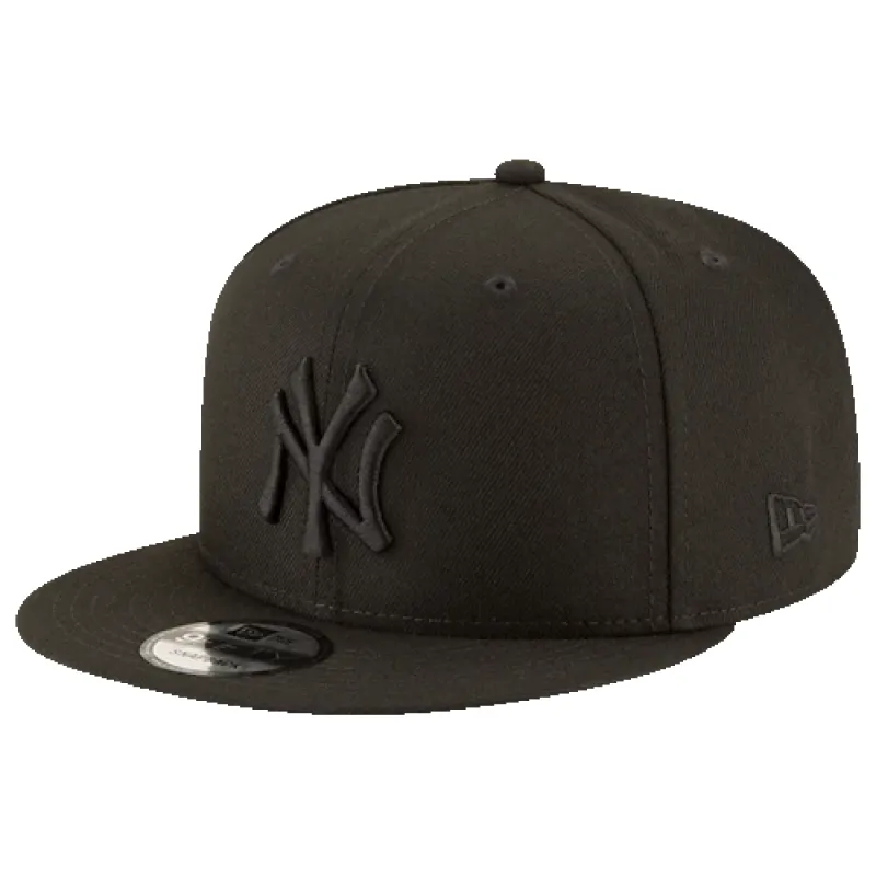 Mitchell & Ness New York Yankees OG Men's Snapback Hat — Black on Black made by Mitchell & Ness