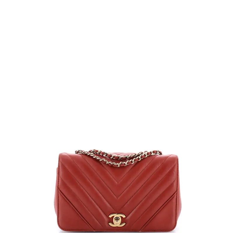 Statement Flap Bag Chevron Calfskin Mini made by Chanel