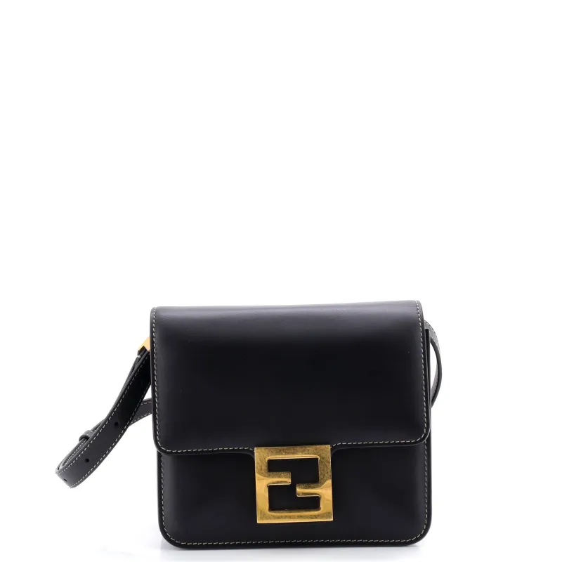 Fab Shoulder Bag Leather made by Fendi