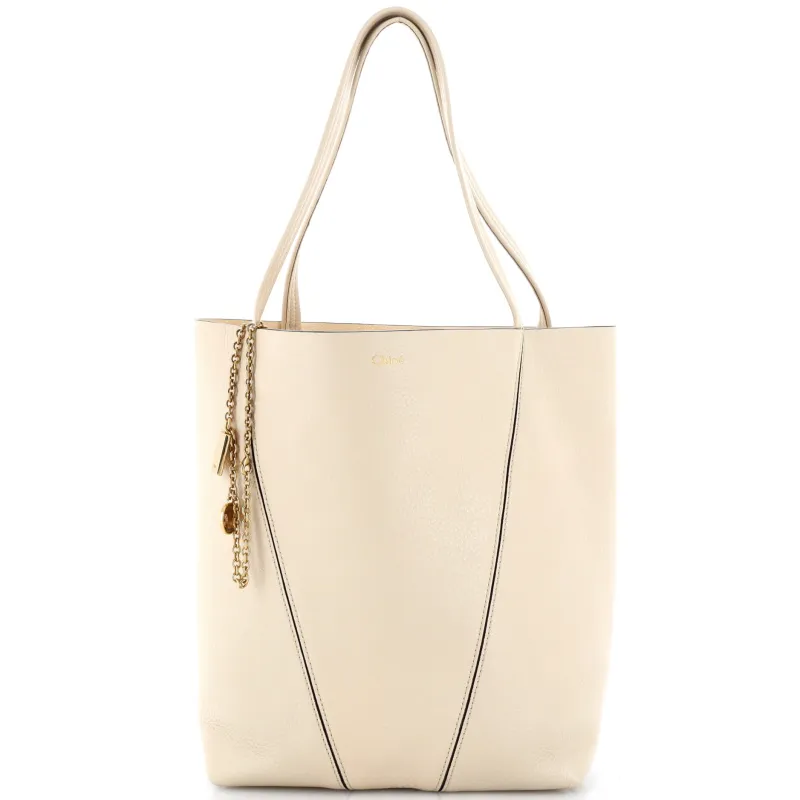Spin Tote Leather Medium made by Chloe