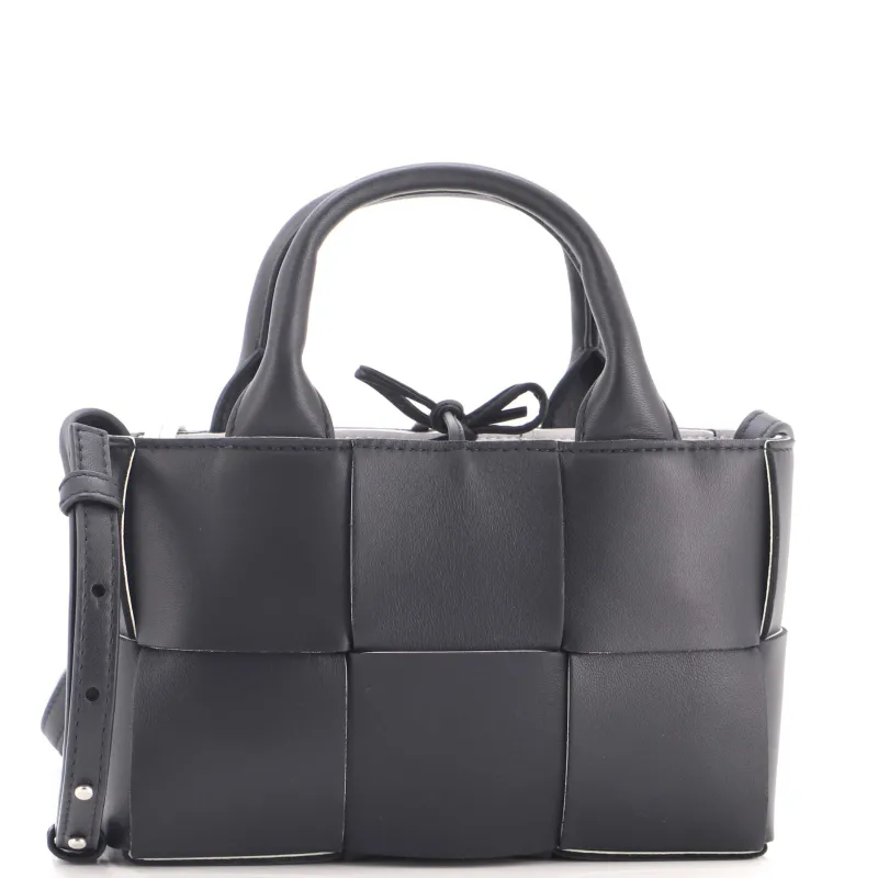 Arco Tote Maxi Intrecciato Leather Candy made by Bottega Veneta