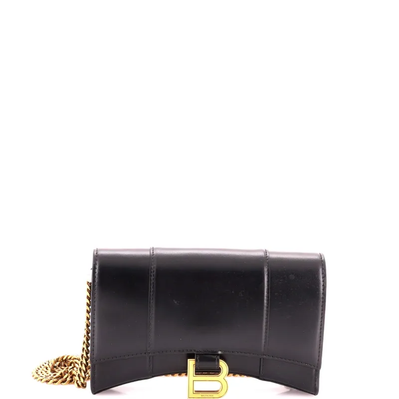 Hourglass Chain Wallet Leather made by Balenciaga