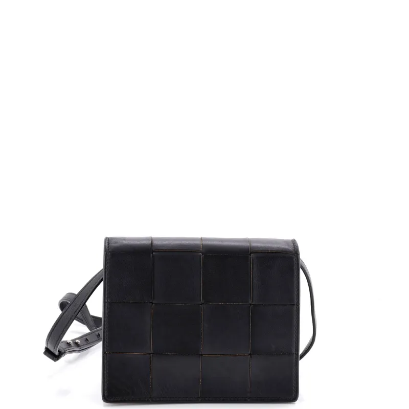 Cassette Crossbody Bag Maxi Intrecciato Leather Mini made by Bottega Veneta