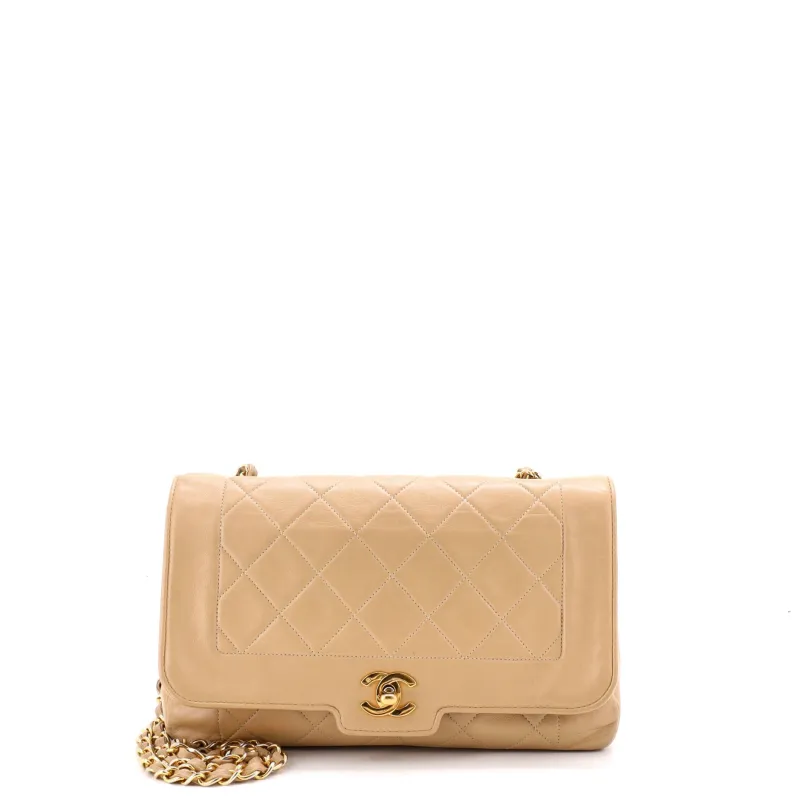 Vintage CC Chain Flap Bag Quilted Lambskin Medium made by Chanel