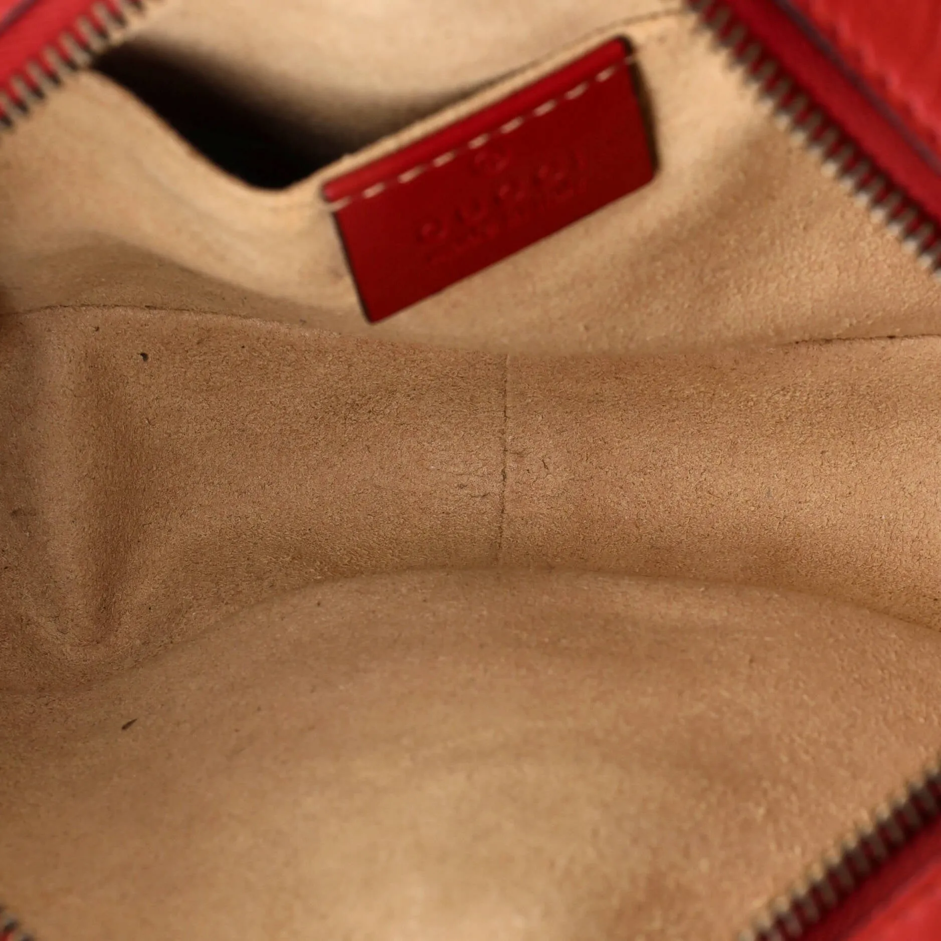 GG Marmont Shoulder Bag Matelasse Leather Mini sold by Zulily product image thumbnail 5