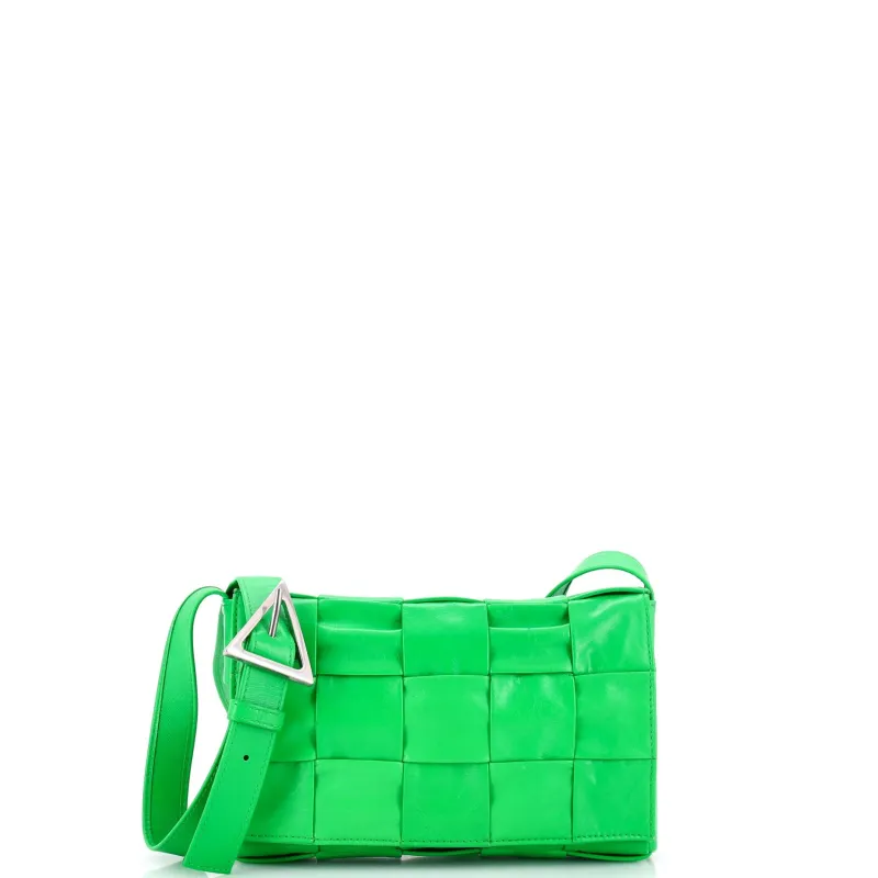 Cassette Crossbody Bag Maxi Intrecciato Leather made by Bottega Veneta