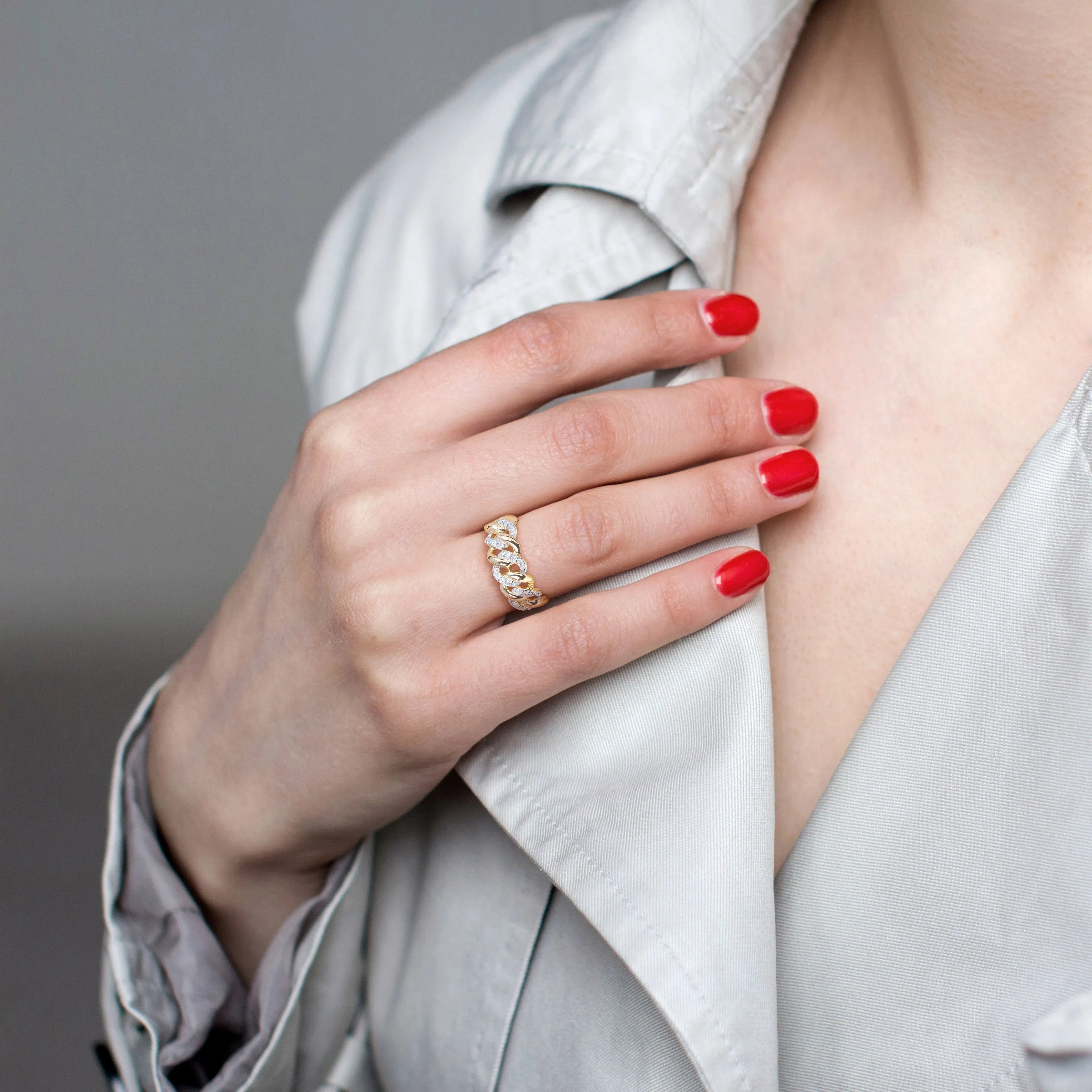 Miadora 1/4ct TDW Diamond Interlocking Link Ring in Yellow Silver sold by Zulily product image thumbnail 5