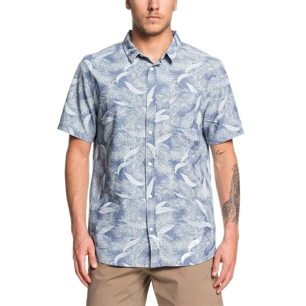 Quiksilver Men's Mountain Ash Short Sleeve Woven Shirt Navy Size Small sold by Zulily
