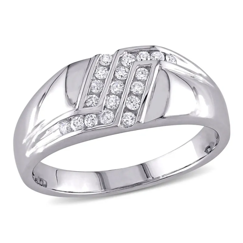 Miadora 10k White Gold Men's 1/4ct TDW Diamond Wedding Band Ring sold by Zulily