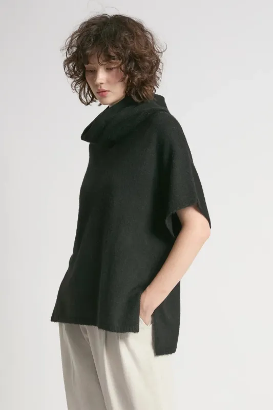 Flowy Neck Sleeved Sweater Vest - Black made by Haystacks