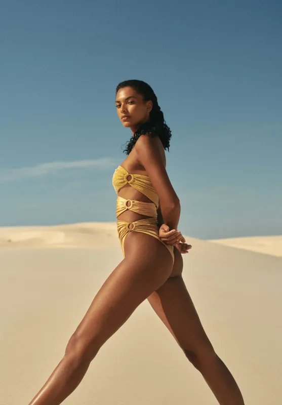 Isla One Piece sold by BAOBAB