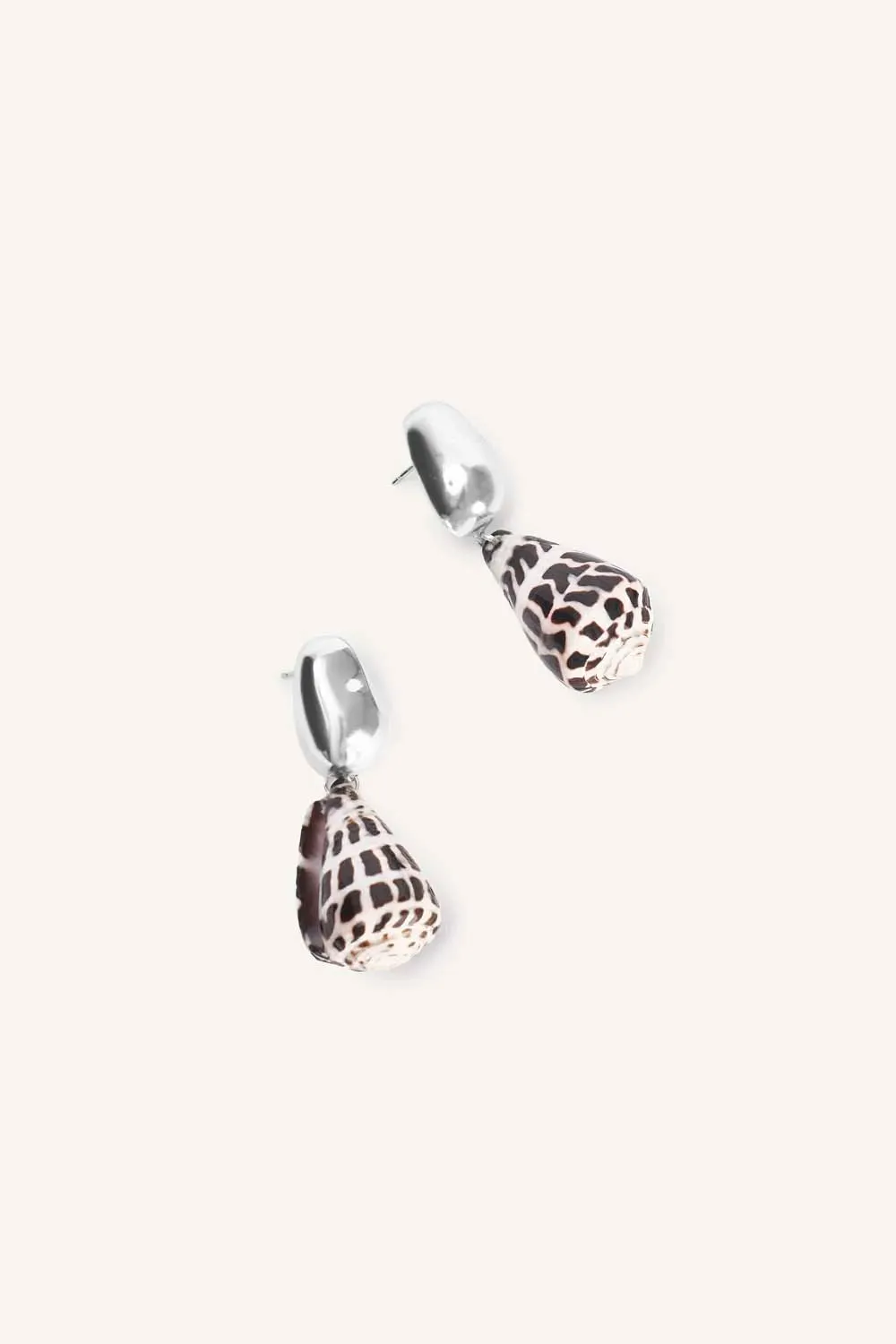 Nassa Earrings sold by BAOBAB product image thumbnail 2