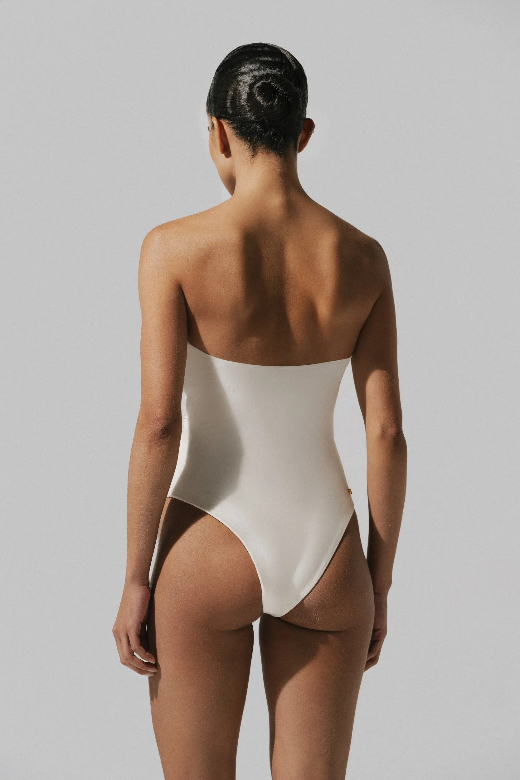 Ola One Piece sold by BAOBAB product image thumbnail 5