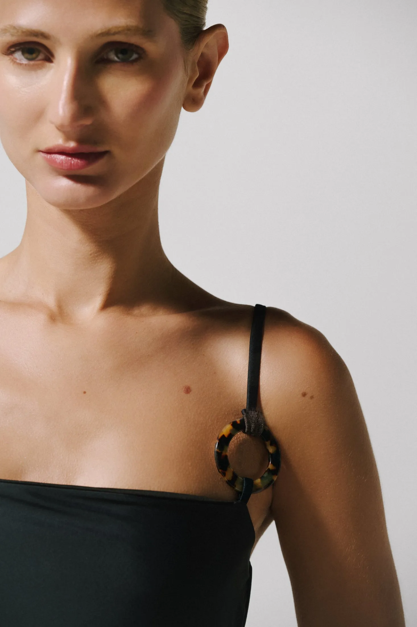 Val One Piece sold by BAOBAB product image thumbnail 5