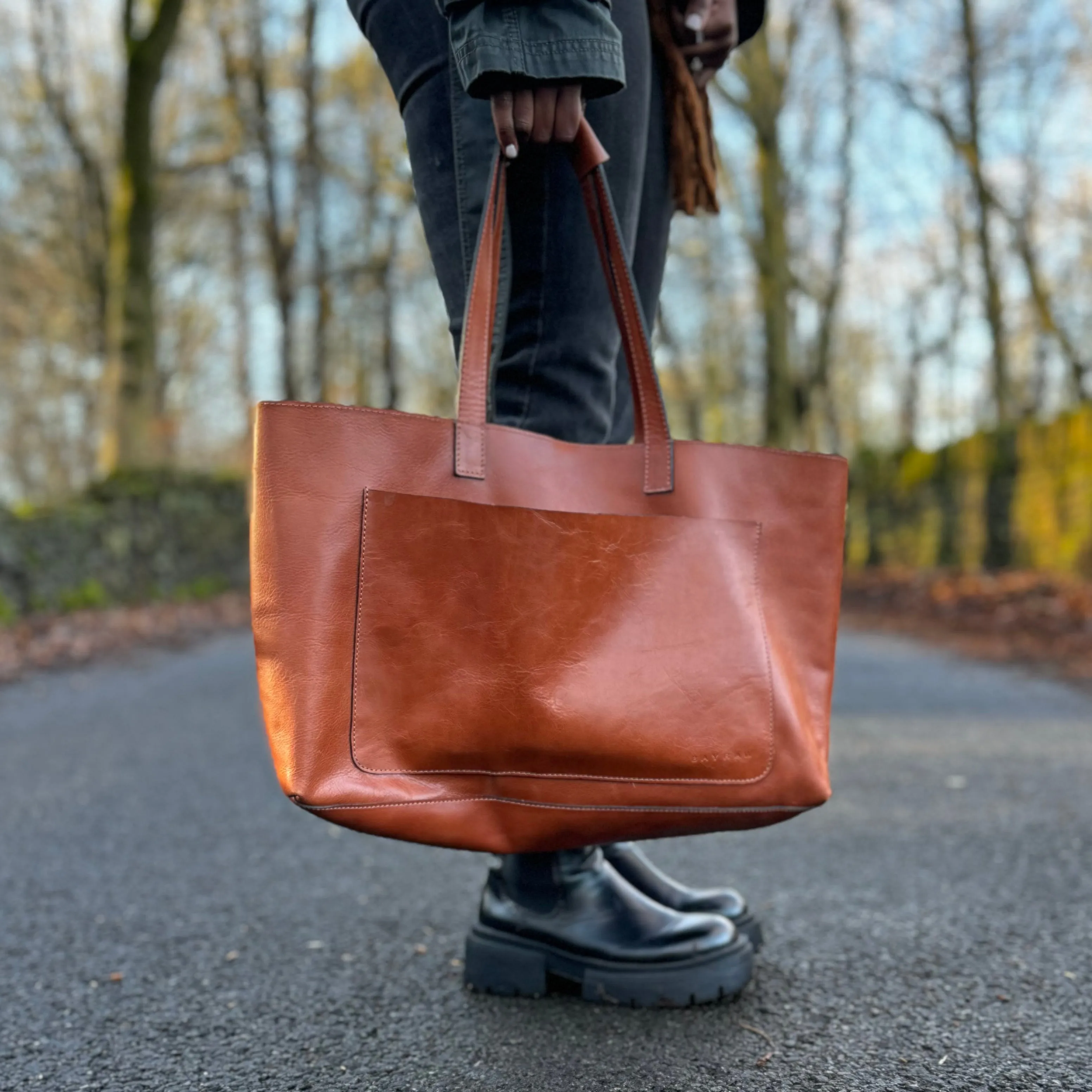 The Leather Tote sold by BAYRAW product image thumbnail 4