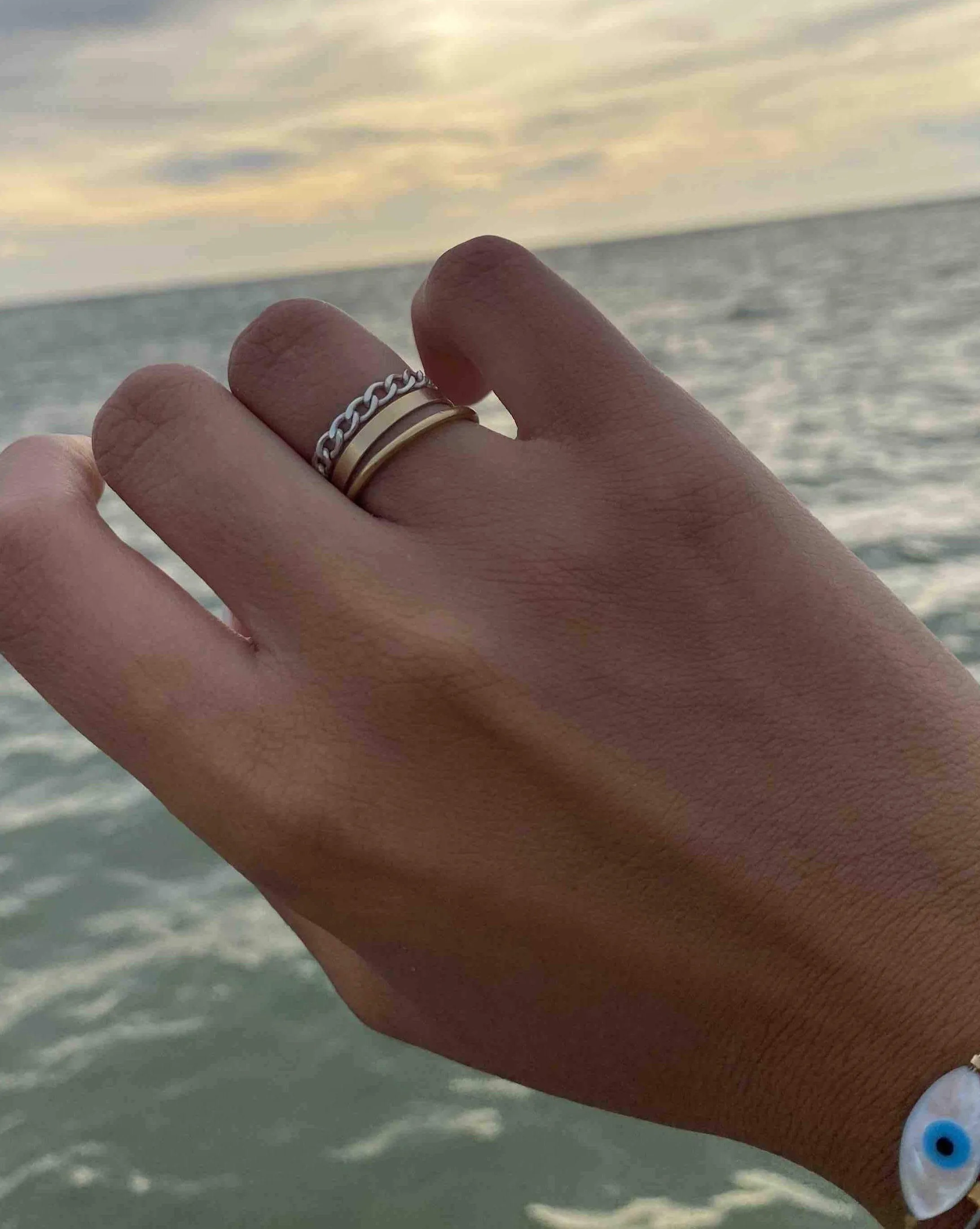 Free Classic Ring sold by KOZAKH product image thumbnail 4