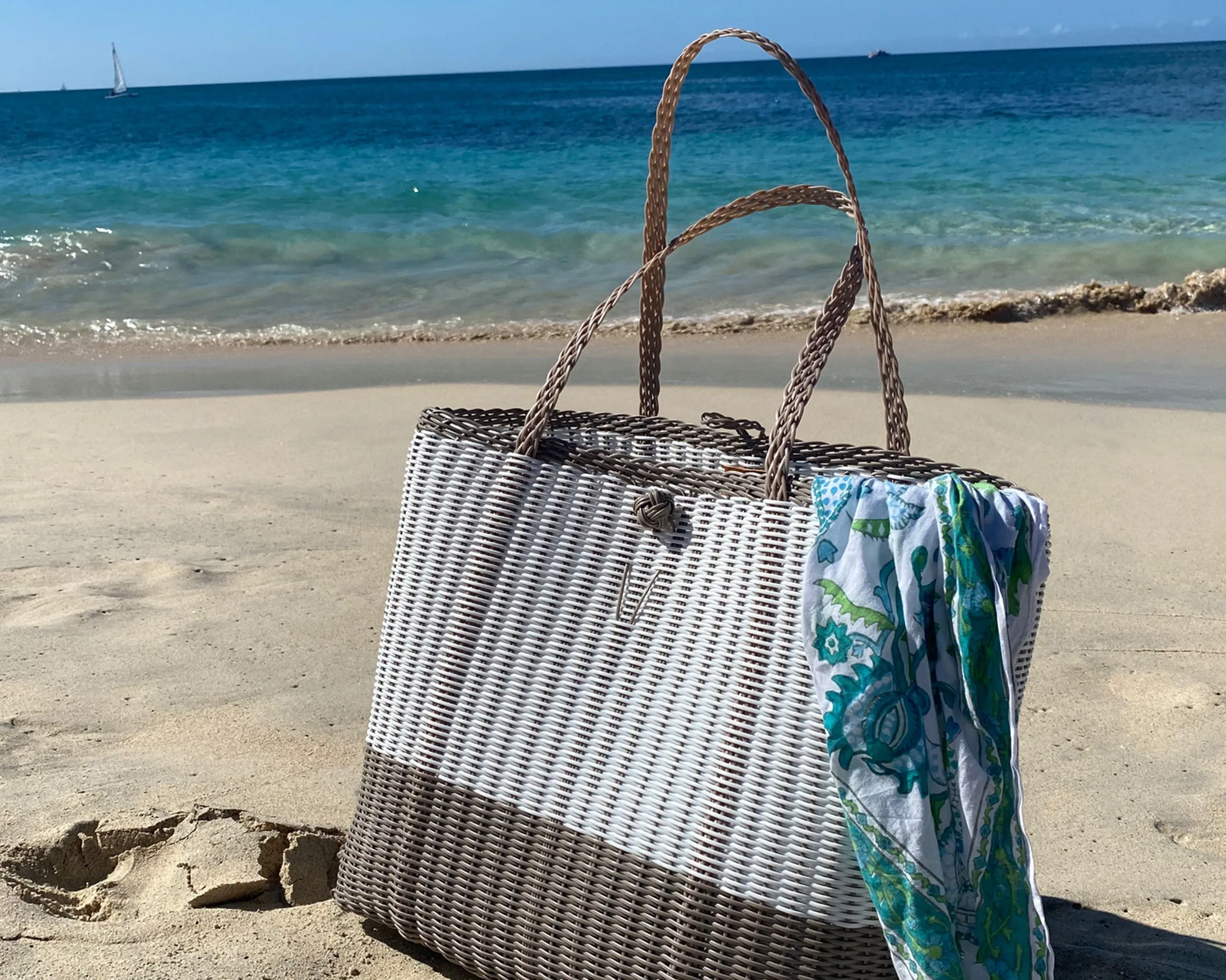 Medium | Rothko White / Putty sold by The Lilley Line product image thumbnail 4