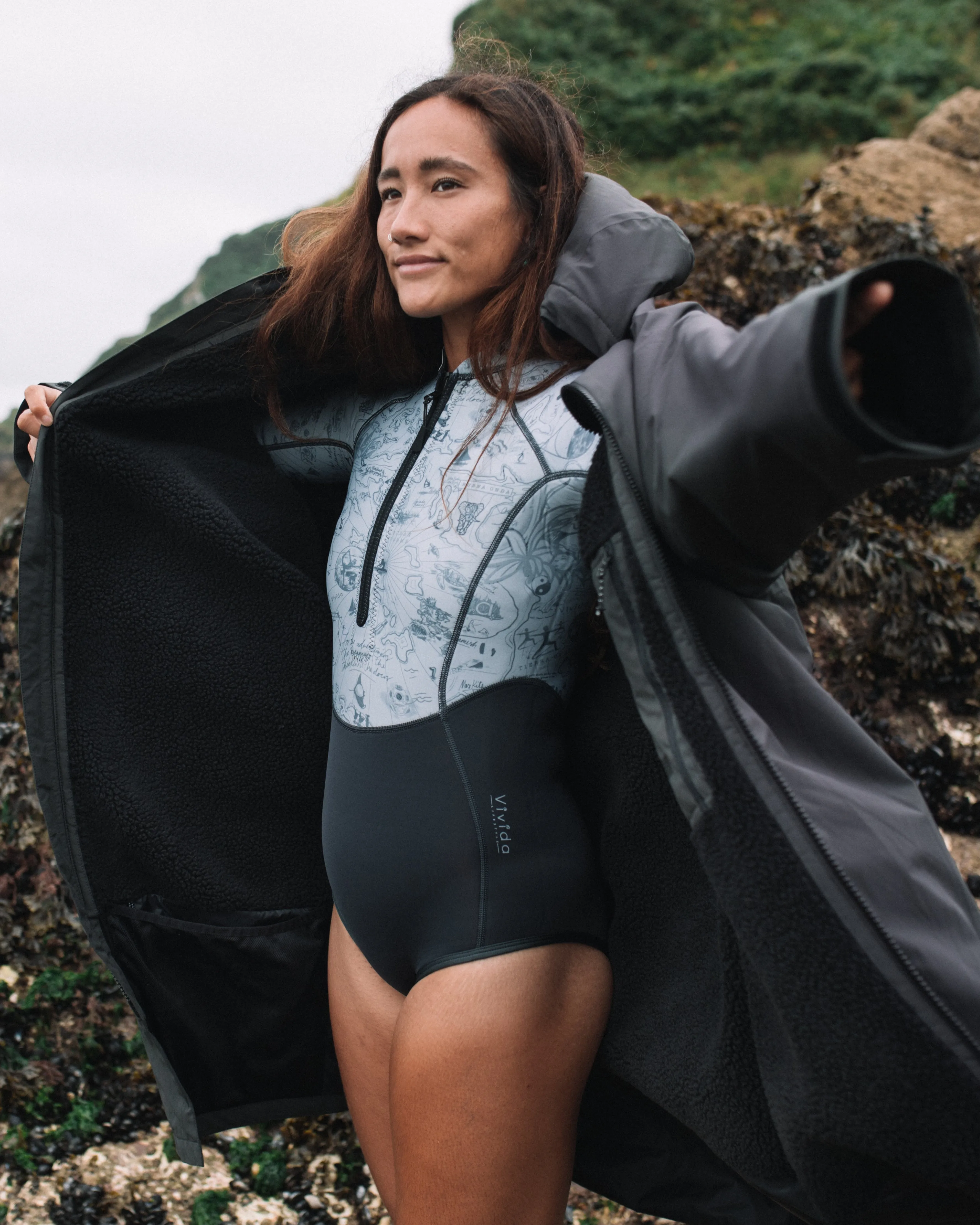 All Weather Sherpa Changing Robe - Fossil Grey sold by Vivida Lifestyle product image thumbnail 5