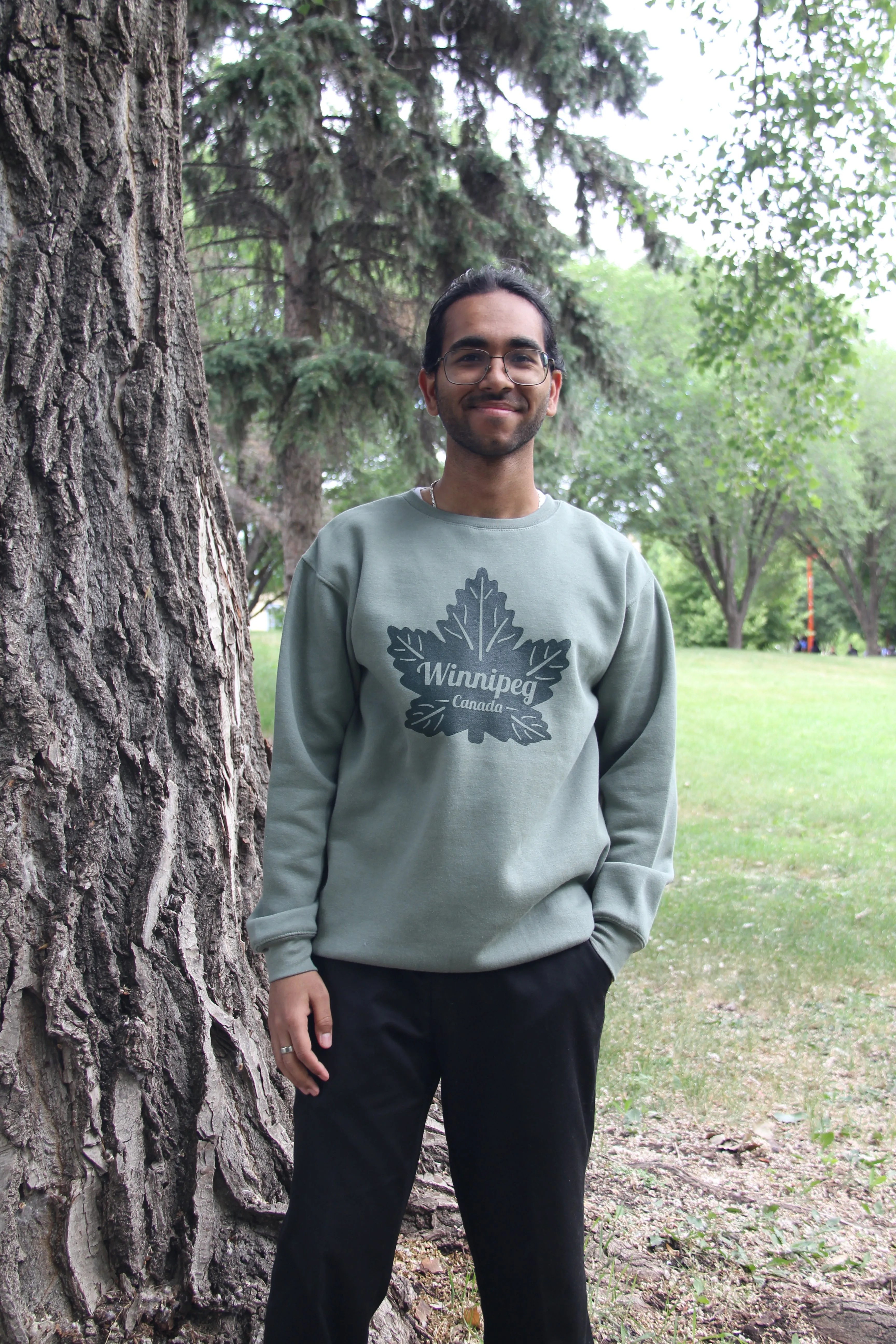 MAPLE LEAF CREWNECK sold by Oh Canada WPG product image thumbnail 2