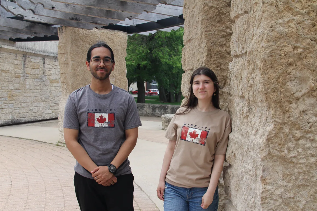 CANADA FLAG VINTAGE T-SHIRT sold by Oh Canada WPG