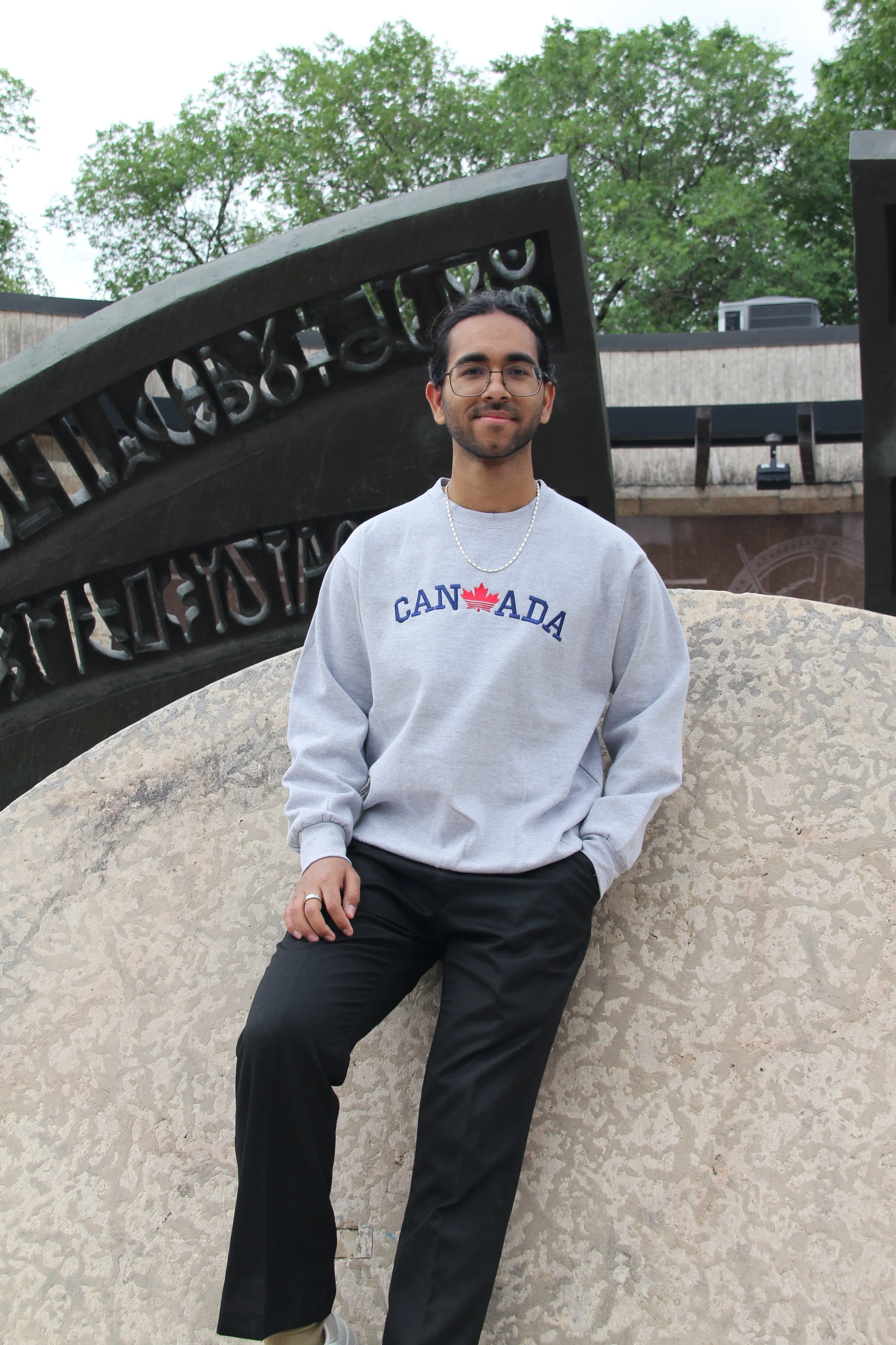 CANADA EMBROIDERED CREWNECK sold by Oh Canada WPG