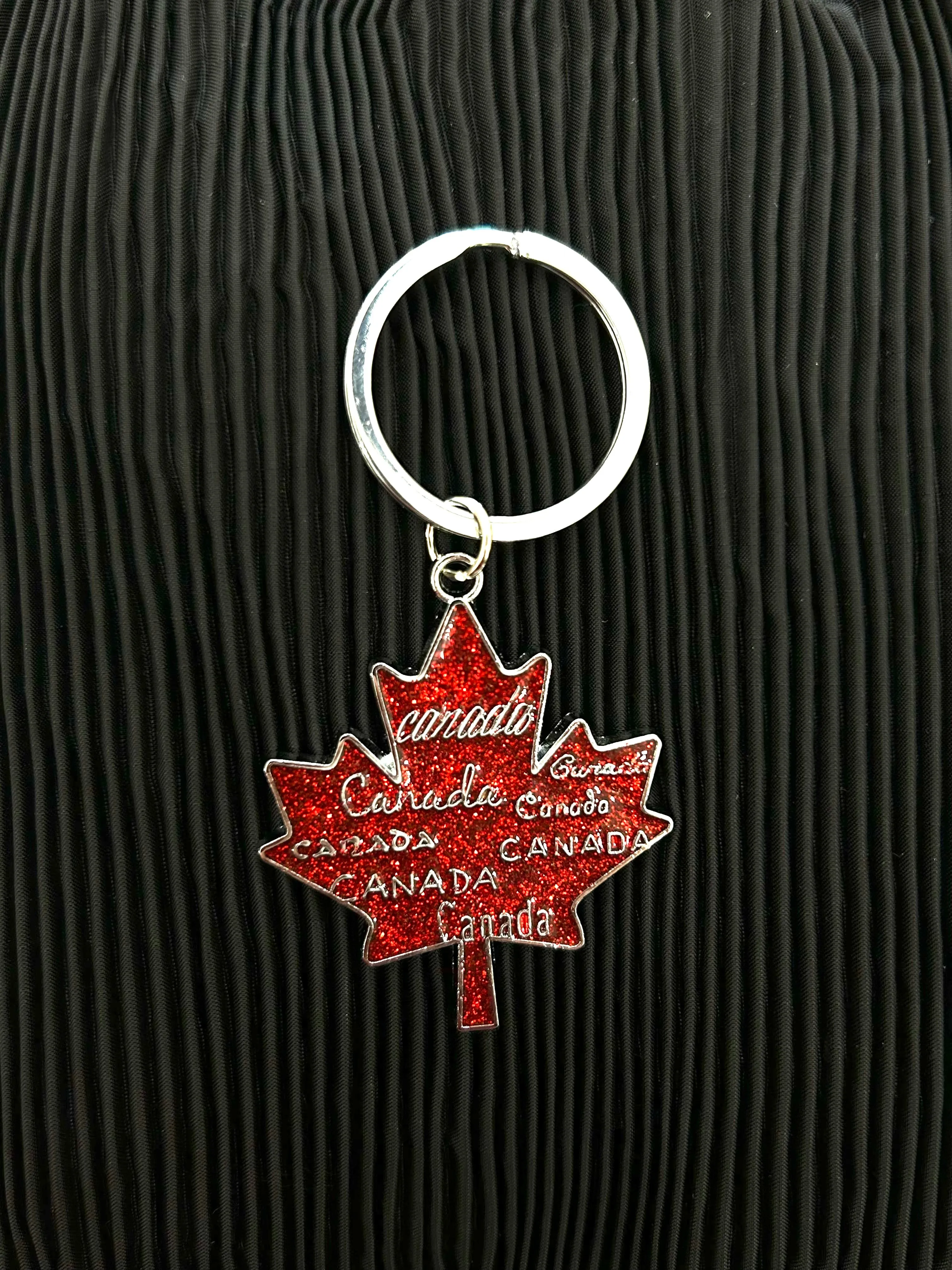 GLITTER MAPLE LEAF KEYCHAIN sold by Oh Canada WPG