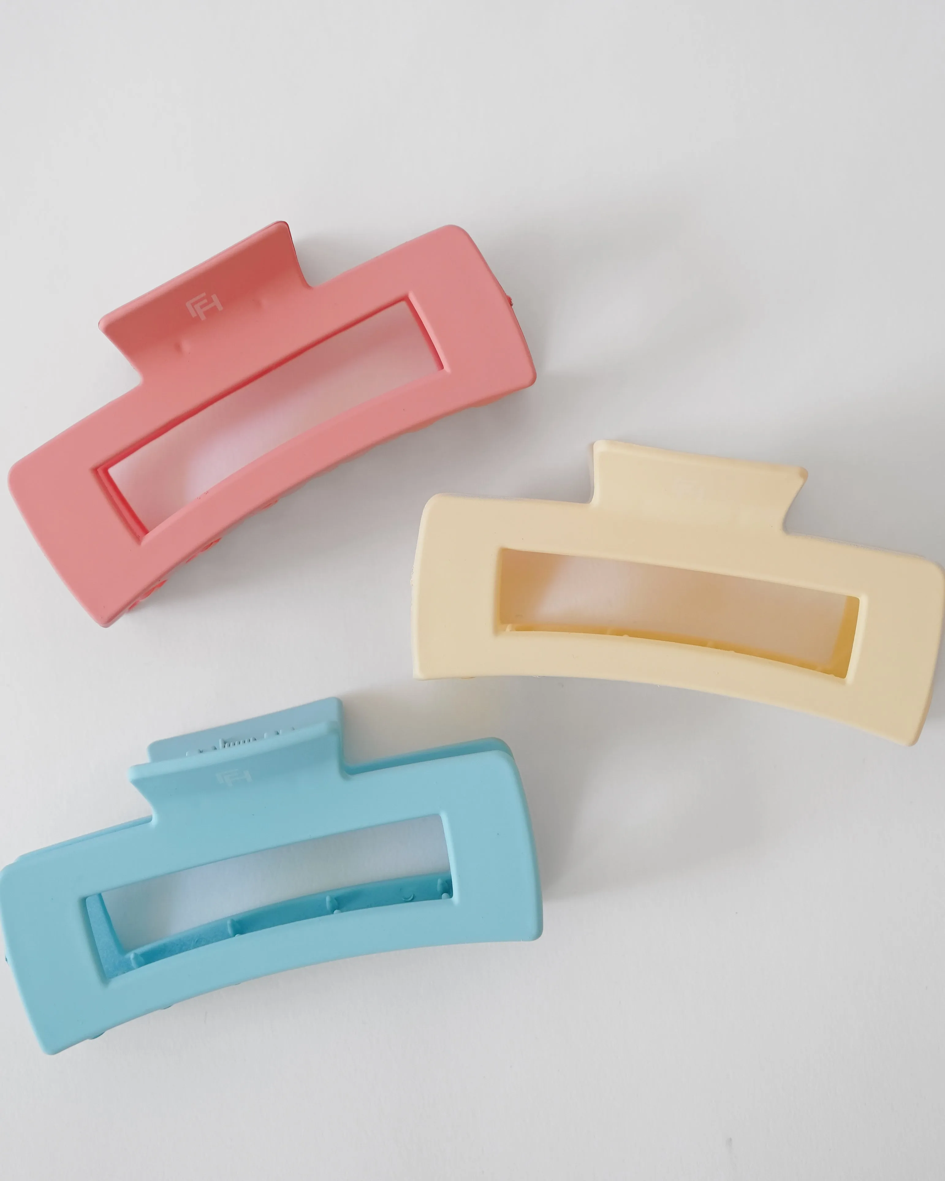 Claw Clip 3 Pack Bundle sold by First Health Apparel product image thumbnail 2