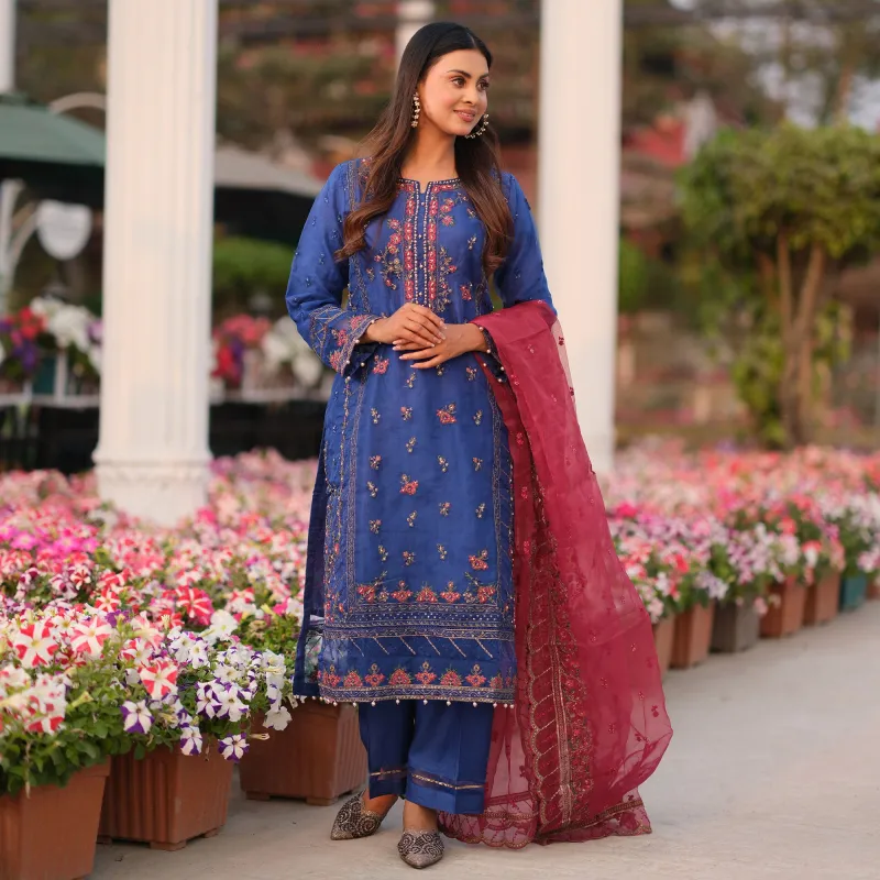 Women three piece set made by TopTen-Mart