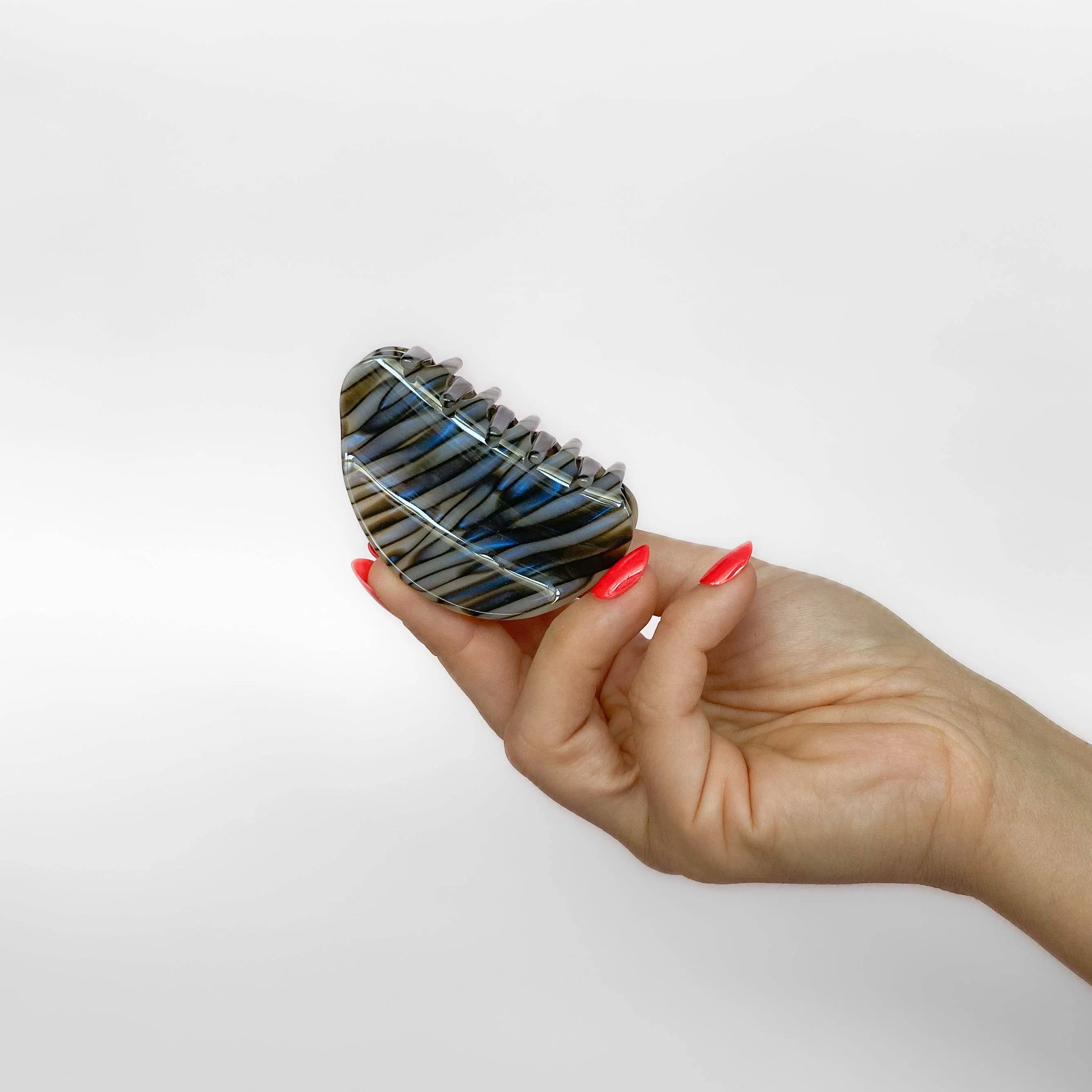 Juno Claw in Shadow sold by Camp Brand Goods product image thumbnail 4