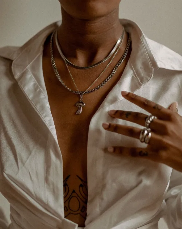 La Mujer Curb Chain Necklace sold by Surplus Market