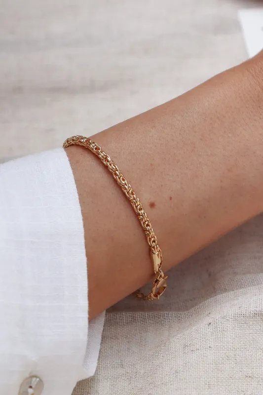 Bracelet Alona sold by Waekura