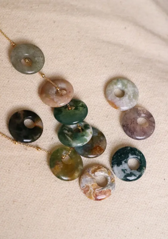 Collier Chance sold by Waekura