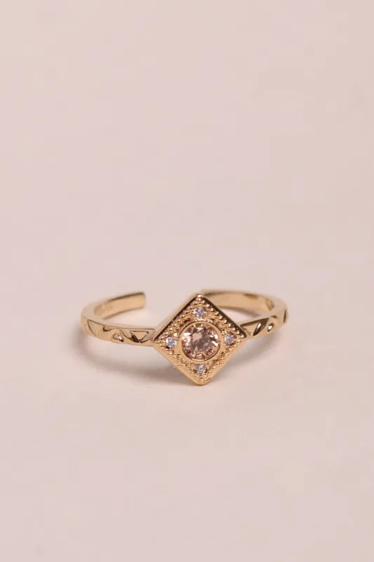 Bague Dania - Champagne sold by Waekura