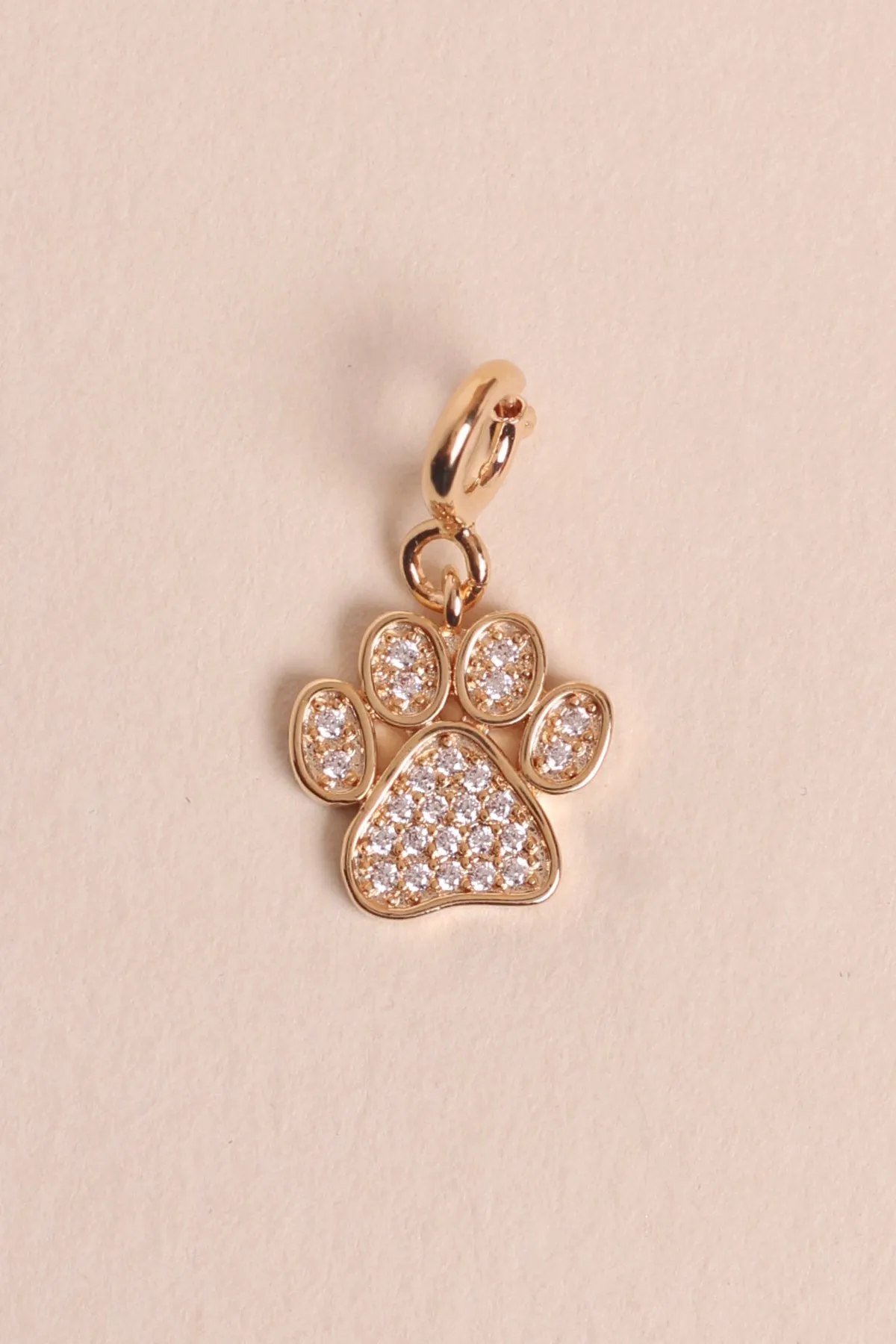 Charms Chien sold by Waekura