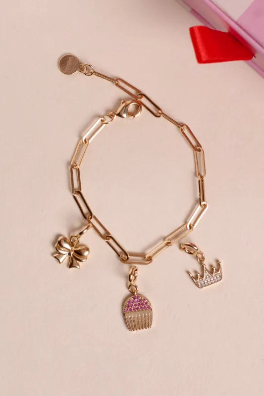 Bracelet Mignonnerie sold by Waekura