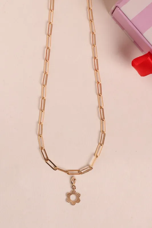 Collier Flower sold by Waekura