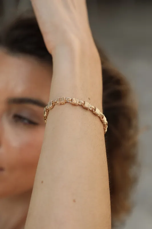 Bracelet Kiran sold by Waekura