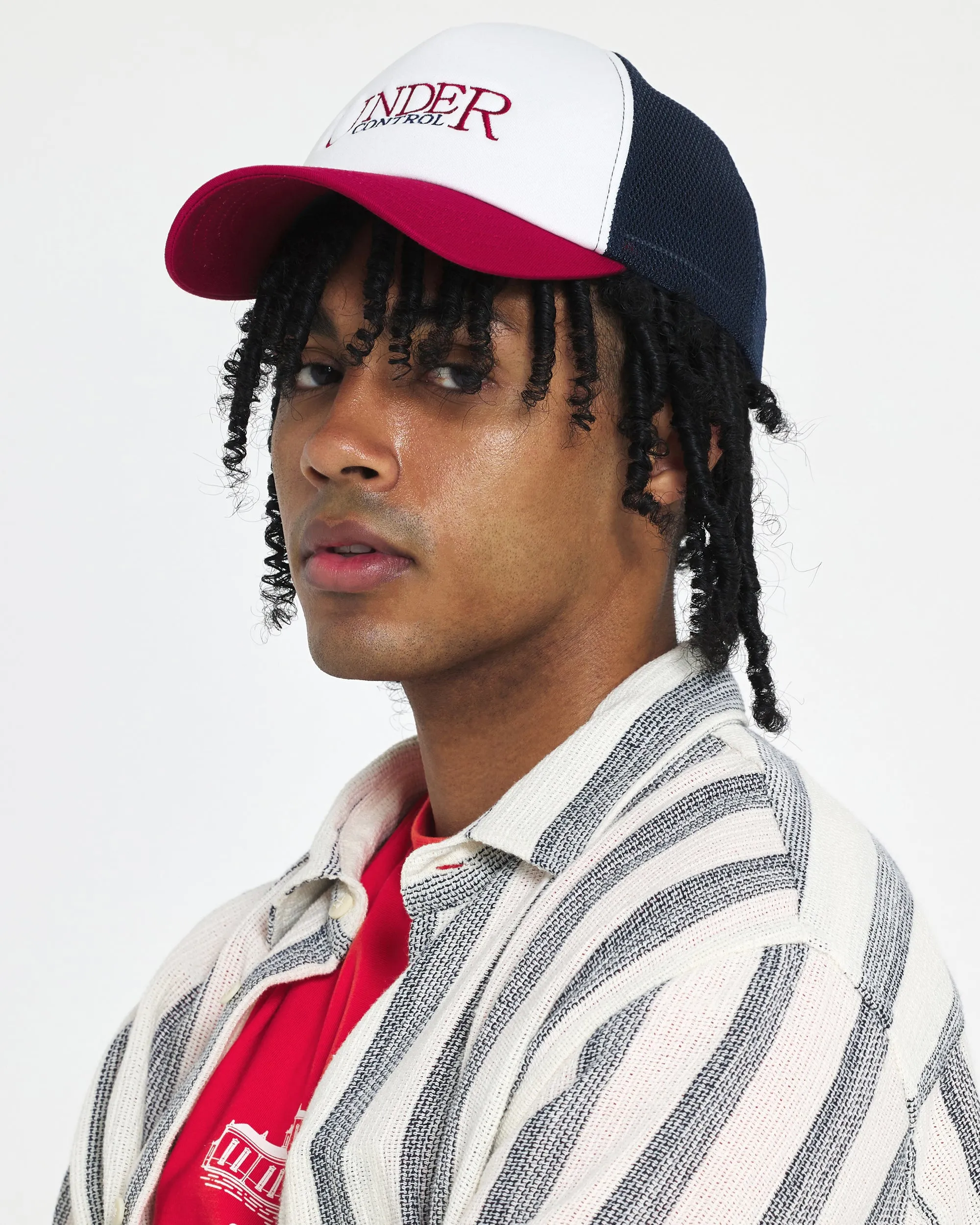 SIGNATURE / MESH TRUCKER B B / NAVY RED sold by Undercontrol product image thumbnail 2