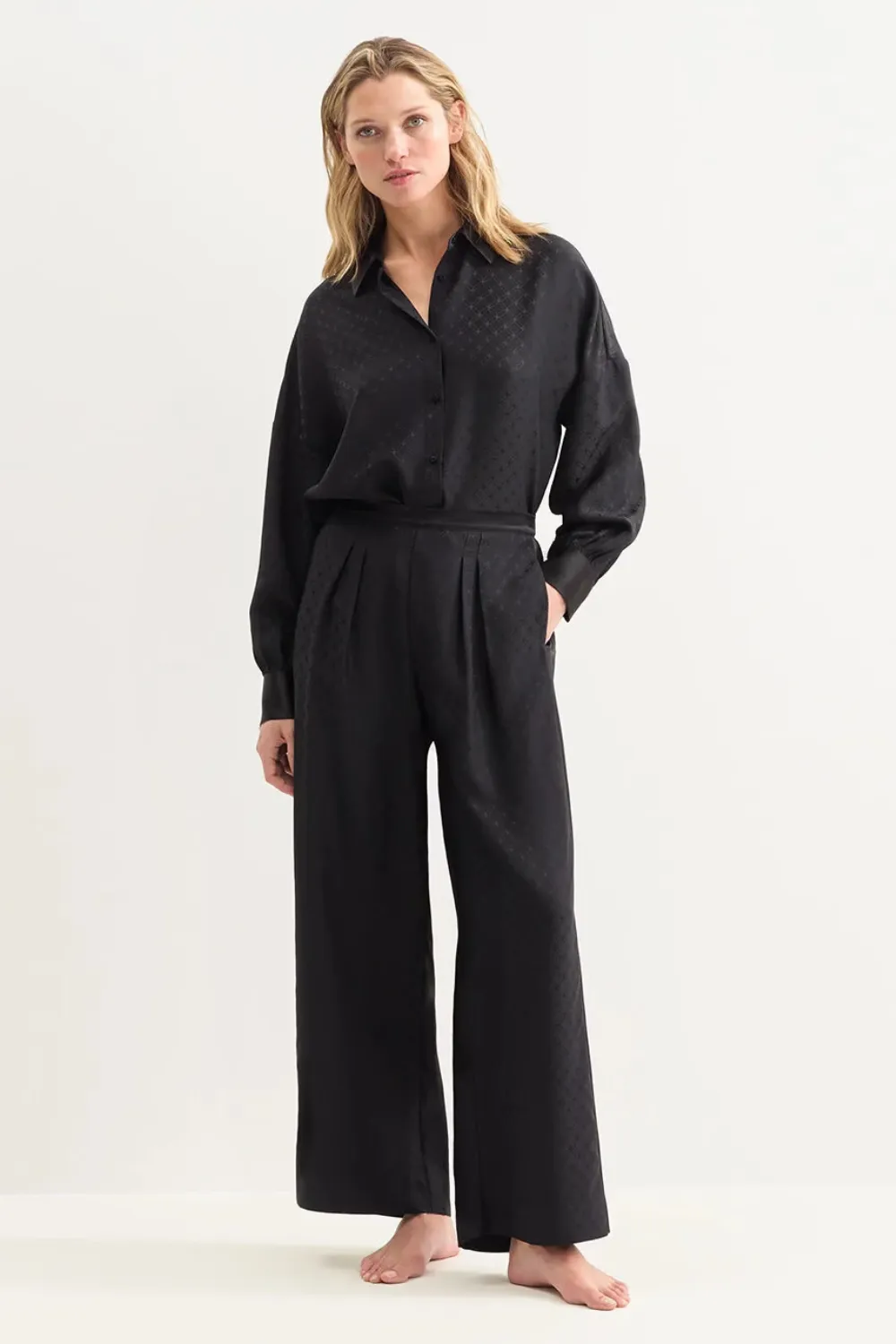 Splendeur Pantalon Noir sold by Sand Dollar product image thumbnail 2