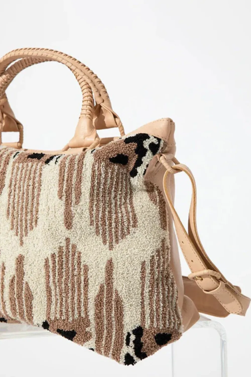 Weekender Floral Waterfall sold by Sand Dollar product image thumbnail 2