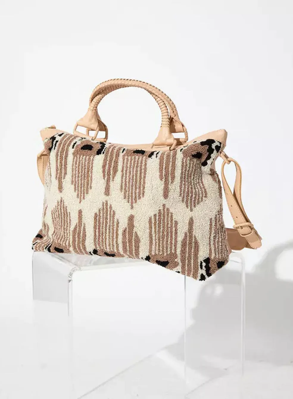 Weekender Floral Waterfall sold by Sand Dollar product image thumbnail 3