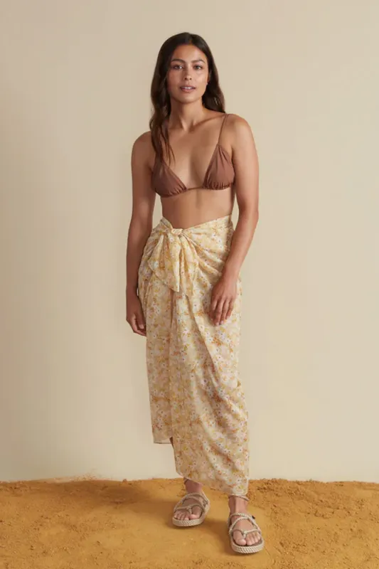 Pareo Cove sold by Sand Dollar