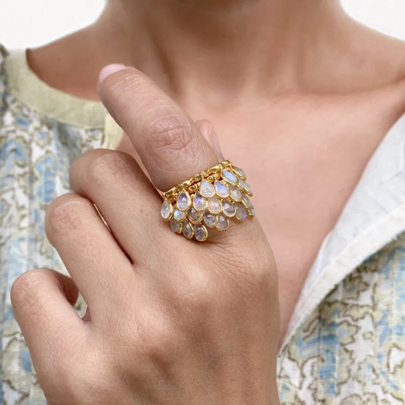 Pavone Ring Moon Stone made by Sand Dollar