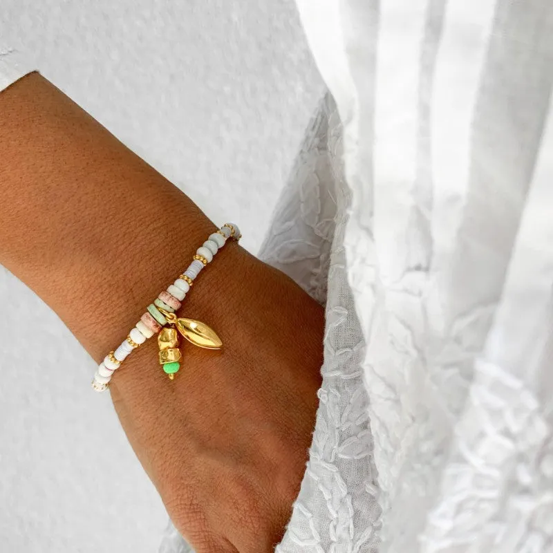 Lola Bracelet White made by Sand Dollar