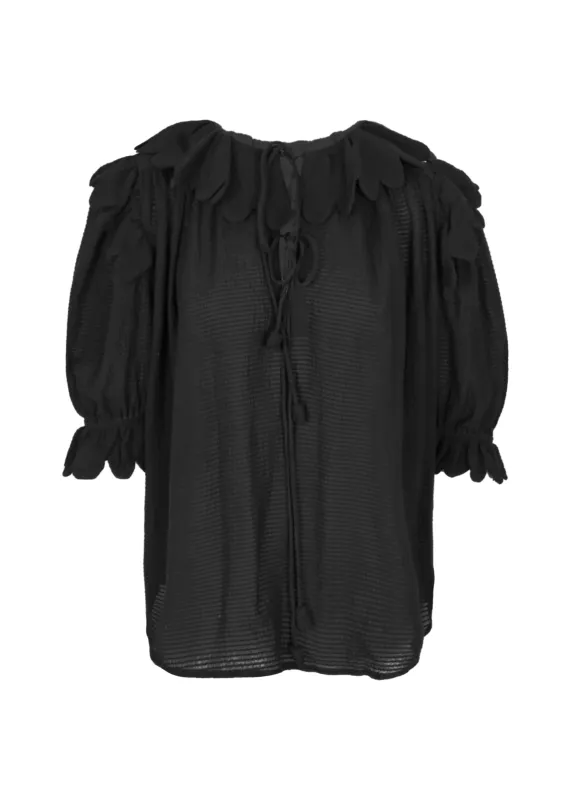 Nico Scallop Top Plain Waffle Black sold by Sand Dollar