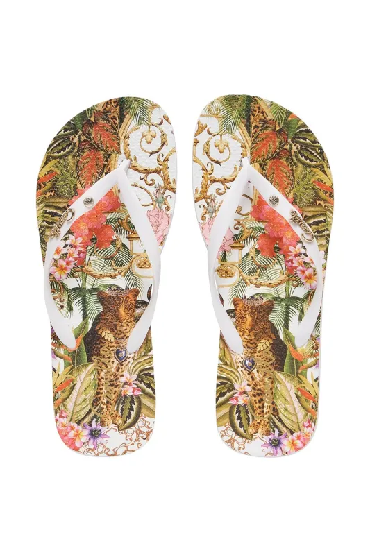 Thong Fair Verona made by Camilla