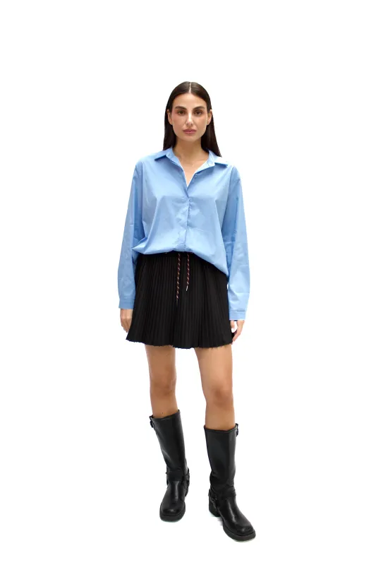 Camica basic azzurra sold by Apartamento