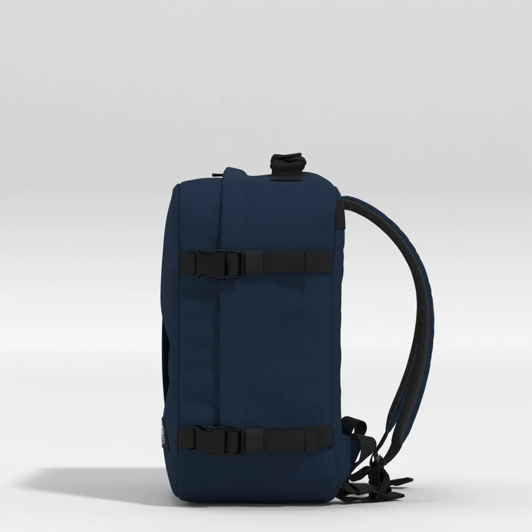 Classic Cabin Backpack 28L Navy sold by Cabin Zero product image thumbnail 5