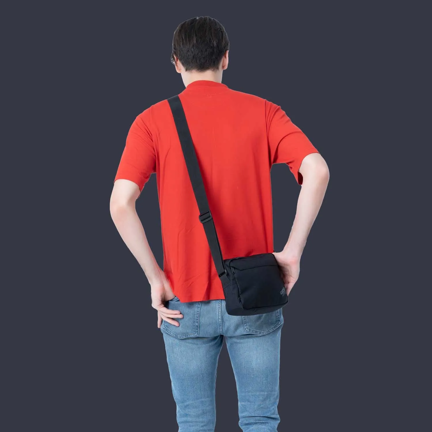 Flipside 3L Absolute Black sold by Cabin Zero product image thumbnail 3